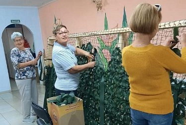 Никто не остается в стороне